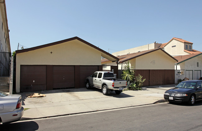 4434-4440 W 172nd St in Lawndale, CA - Building Photo - Building Photo