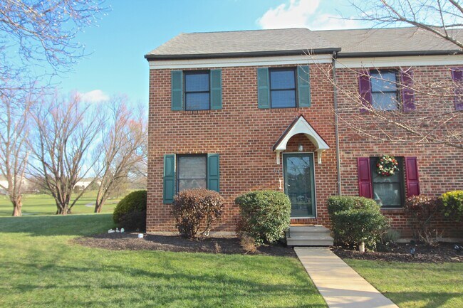 property at 214 Troon Ct