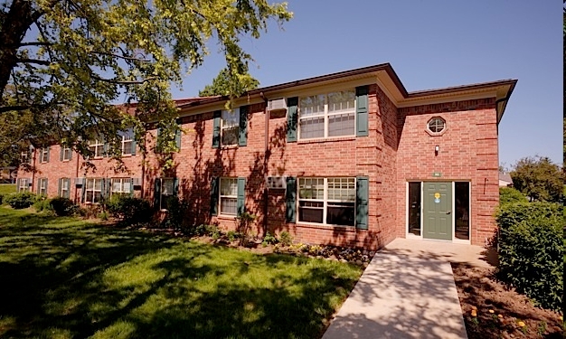 Woodside Village in Louisville, KY - Building Photo - Building Photo
