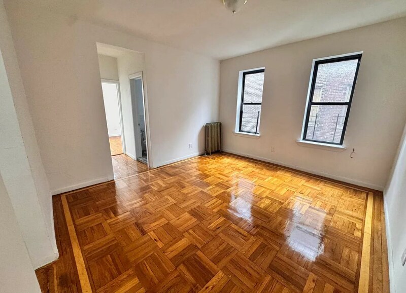 2851 Valentine Ave in Bronx, NY - Building Photo