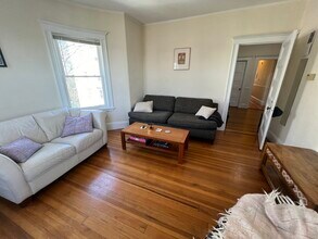 51 Ibbetson St, Unit 3 in Somerville, MA - Building Photo - Building Photo