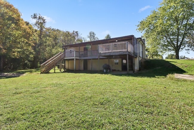 4369 Washington Rd in Greenbrier, TN - Building Photo - Building Photo