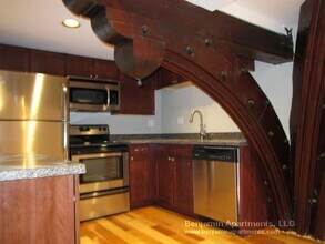 17 Bow St, Unit 37 in Somerville, MA - Building Photo - Building Photo