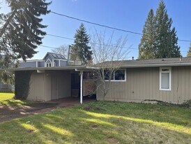 803 7th St S in Kirkland, WA - Building Photo