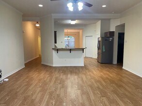 904 Barchetta Dr in College Station, TX - Building Photo - Building Photo