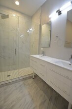 215 S Hamilton Ave-Unit -3S in Chicago, IL - Building Photo - Building Photo