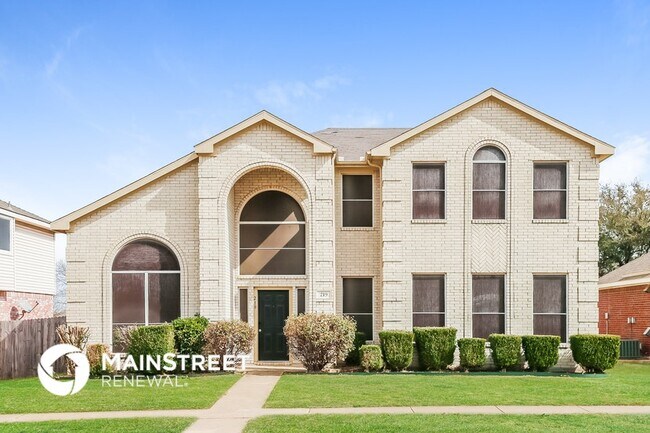219 N Waterford Oaks Dr