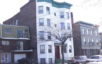 182 Central Ave in Jersey City, NJ - Building Photo - Building Photo