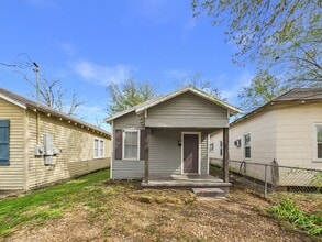 419 Cleveland St in Lafayette, LA - Building Photo - Building Photo