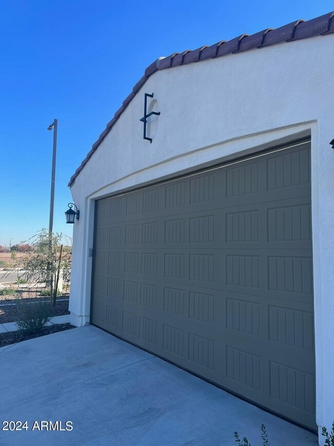 14649 W Dreyfus St in Surprise, AZ - Building Photo - Building Photo