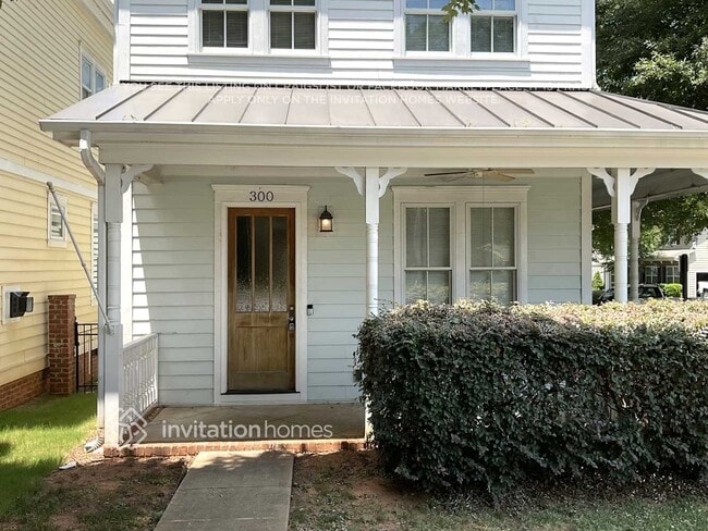 300 Keener Blvd in Belmont, NC - Building Photo - Building Photo