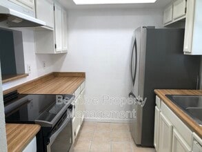 302 N Sycamore in Mesa, AZ - Building Photo - Building Photo