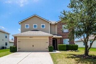 8715 Sunset Pond Dr in Tomball, TX - Building Photo