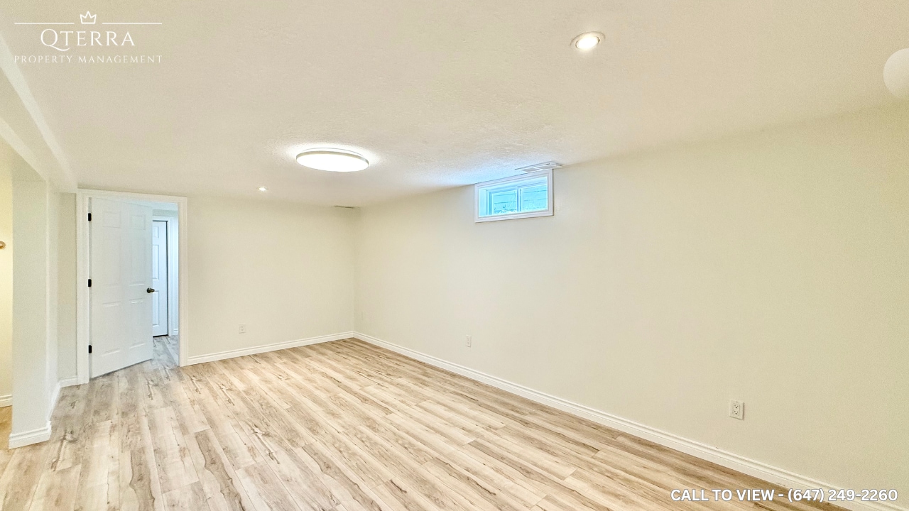 89 Farr Cres in Cambridge, ON - Building Photo
