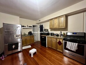 192 Hillside St, Unit 2 in Boston, MA - Building Photo - Building Photo