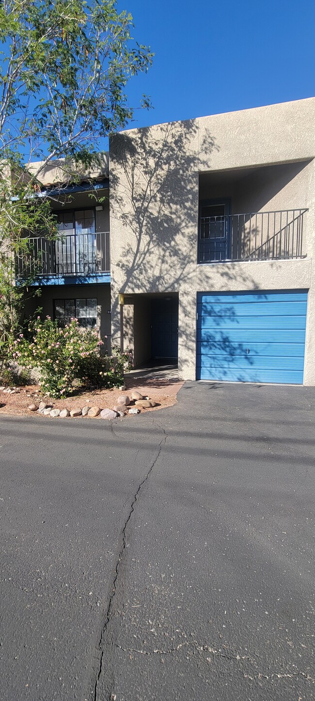 1654 N Forgeus Ave, Unit 1745 in Tucson, AZ - Building Photo - Building Photo