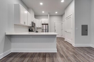 660 Grand St in Jersey City, NJ - Building Photo - Building Photo