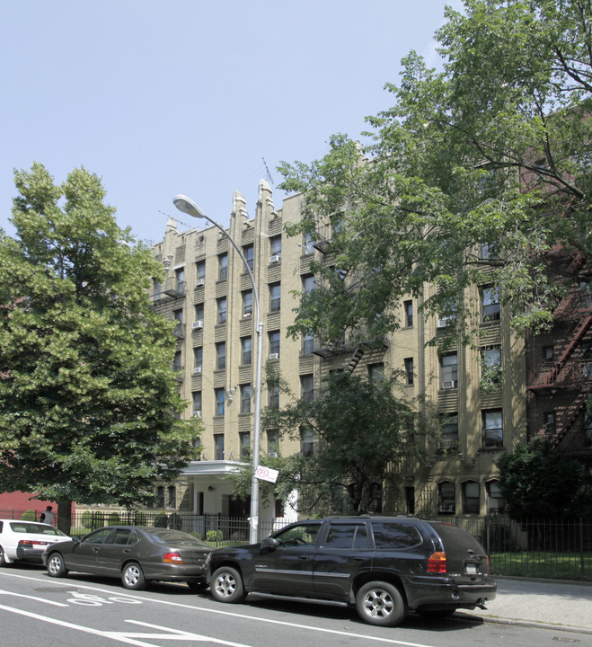 105 Lincoln Rd in Brooklyn, NY - Building Photo