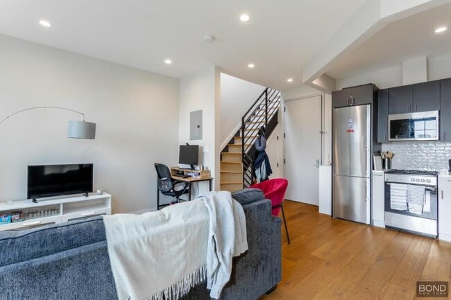 property at 1178 Greene Ave
