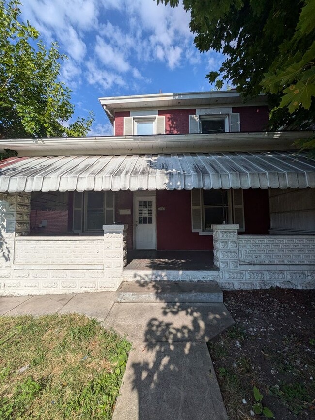 property at 104 Fulton Pl