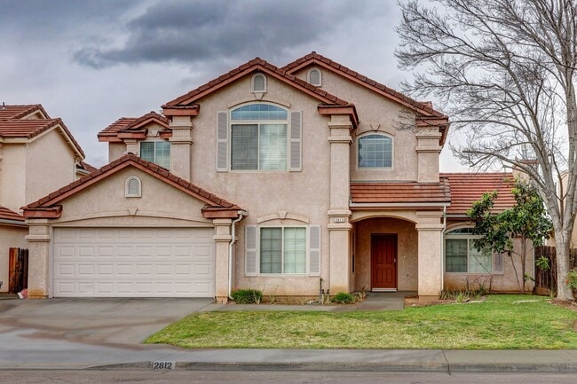 property at 2812 E El Paso Ave
