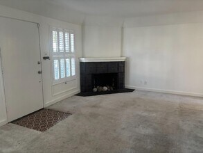 139 D St in Redwood City, CA - Building Photo - Building Photo