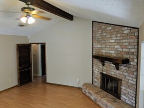 2610 Bernwood Dr in Baton Rouge, LA - Building Photo - Building Photo