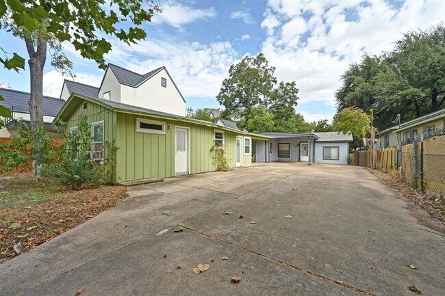 property at 1706 Riverview St