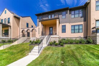 1084 Bryden Rd in Columbus, OH - Building Photo - Building Photo