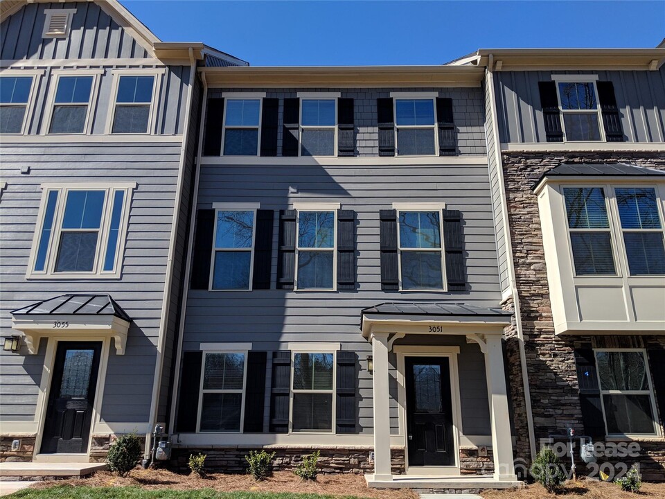 3051 Salix Bend Dr in Charlotte, NC - Building Photo