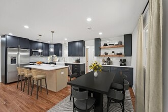 891 Daniell Dr SE in Smyrna, GA - Building Photo - Building Photo