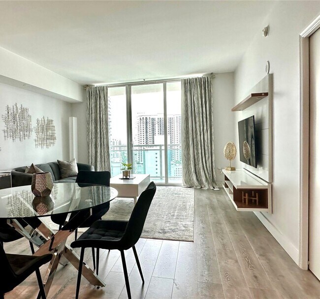 property at 951 Brickell Ave