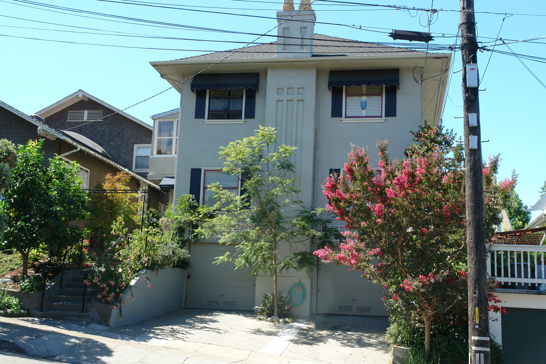 267-269 Monte Vista Ave in Oakland, CA - Building Photo