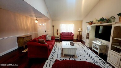 10 Blackfoot Ct in Palm Coast, FL - Building Photo - Building Photo