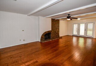 5524 E 61st Pl in Tulsa, OK - Building Photo - Building Photo