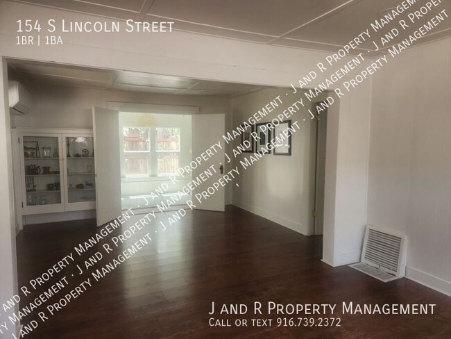 property at 154 S Lincoln St