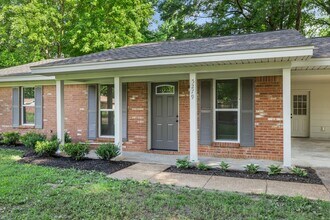 5279 Haynes Dr in Horn Lake, MS - Building Photo - Building Photo