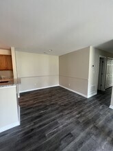 8020 Tremaine Ct in Charlotte, NC - Building Photo - Building Photo