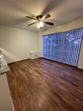 1103 NW Porter Ct in Blue Springs, MO - Building Photo - Building Photo