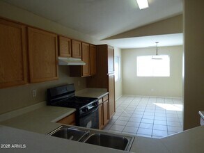 10962 W Rio Vista Ln in Avondale, AZ - Building Photo - Building Photo