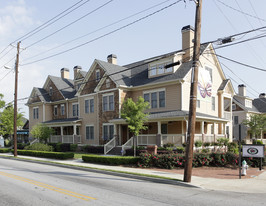711-721 N Central Ave in Hapeville, GA - Building Photo