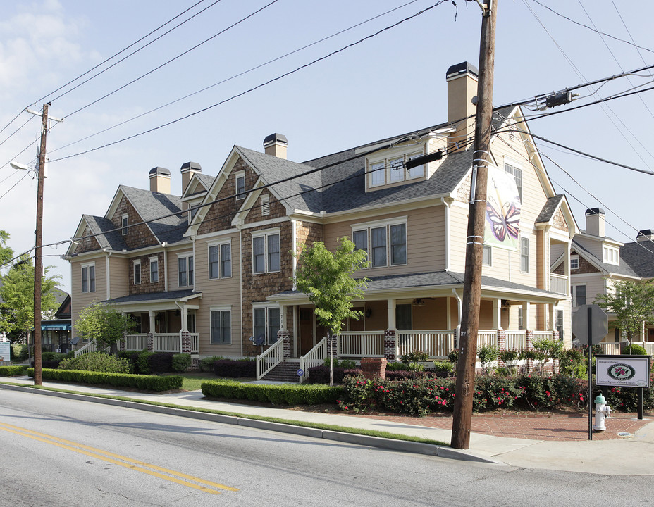 711-721 N Central Ave in Hapeville, GA - Foto de edificio