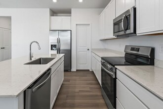 4281 Amanda Dr in Loveland, CO - Foto de edificio - Building Photo