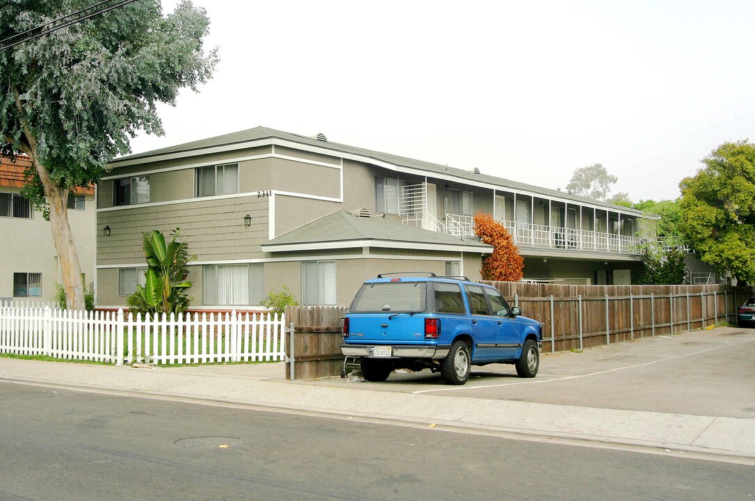 2311 Vanderbilt Ln in Redondo Beach, CA - Building Photo