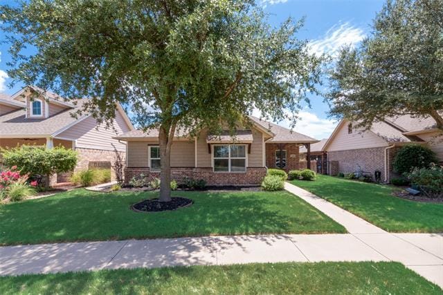 3318 Crystal Clear Ct in Granbury, TX - Building Photo - Building Photo