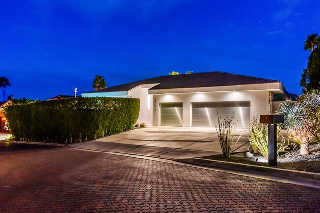 property at 48674 Vista Viejo Dr