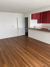 2112 Clyde Ave, Unit Apt#4 in Los Angeles, CA - Foto de edificio - Building Photo