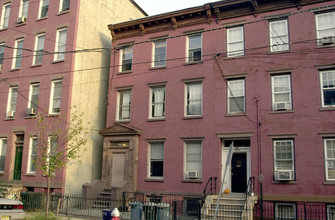 242 2nd St in Jersey City, NJ - Building Photo - Building Photo