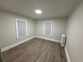 29-31 Nesbit Ave in West Hartford, CT - Building Photo - Building Photo