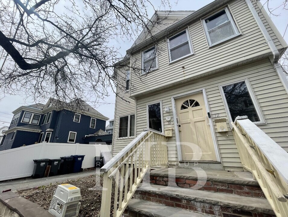 10 Sullivan Rd, Unit 10 in Cambridge, MA - Building Photo